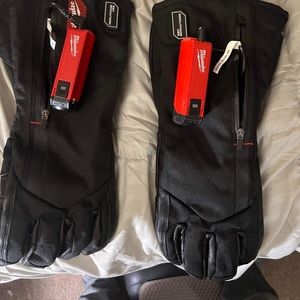 Milwaukee heated gloves. Like brand new!
